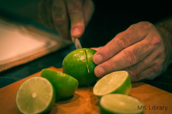 Pisco sour recipe slicing limes