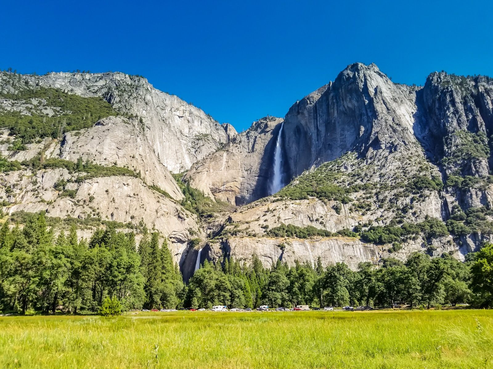 Yosemite national park meadow yosemite falls