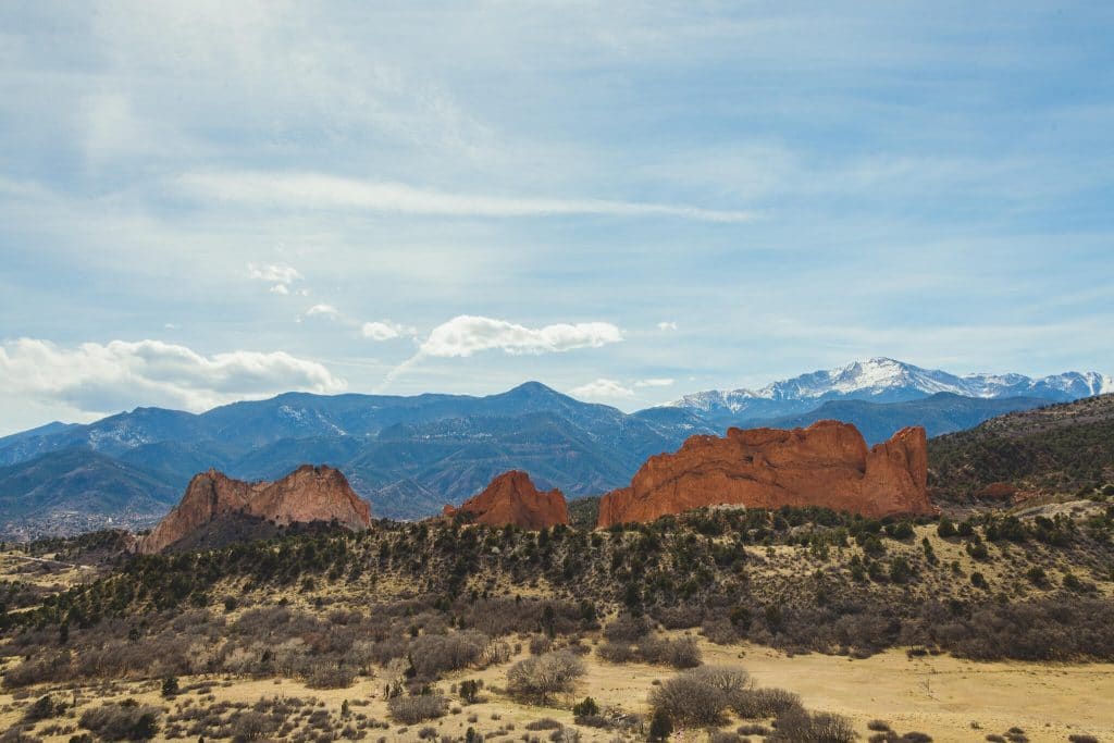 Garden of the gods pike peaks scenic view