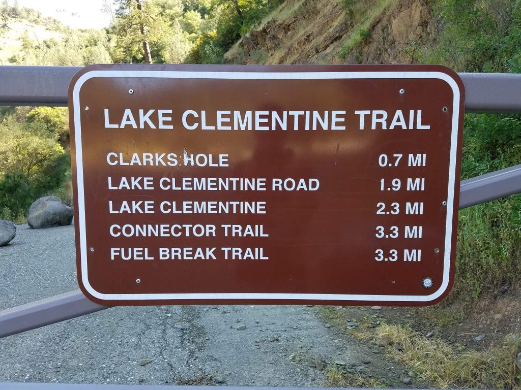 Lake clementine hike trail sign