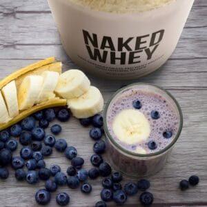 Revitalizing mango-berry protein smoothie featured