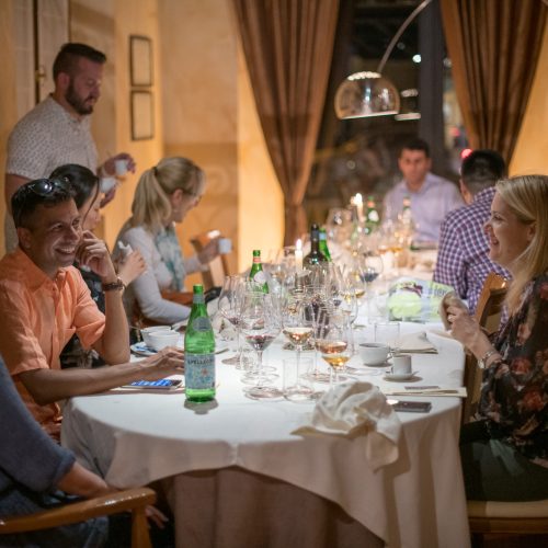 The origins of tipping culture in the united states