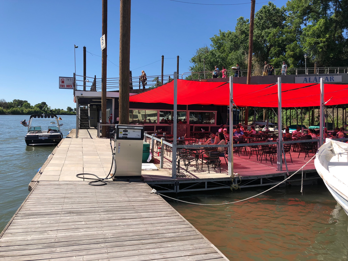 Sacramento River Restaurants For Waterfront Dining