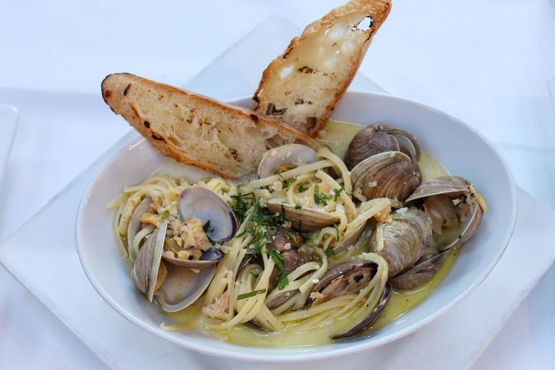 Best restaurants in slo, ciopinot clam linguini