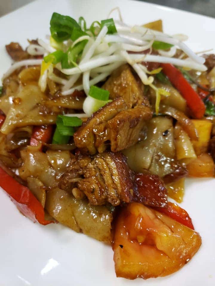 Best thai food in sacramento, jp thai kitchen, drunken noodle with pork