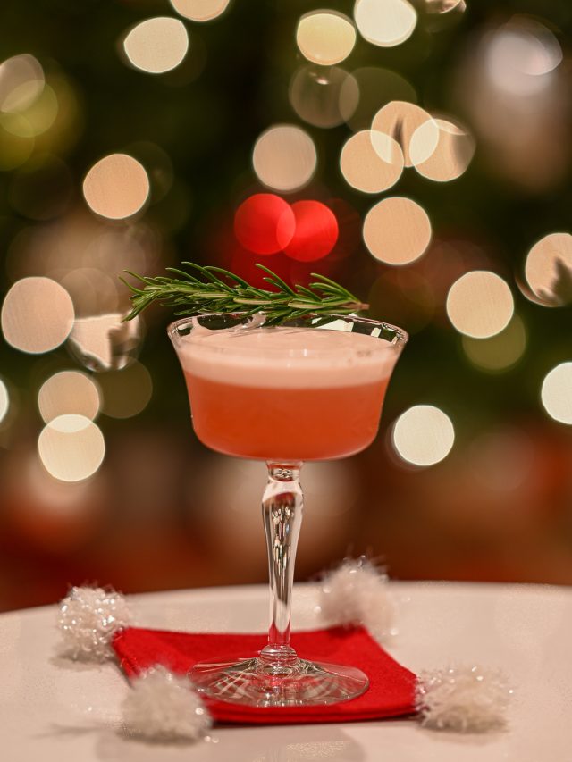 Christmas Campari Sour cocktail