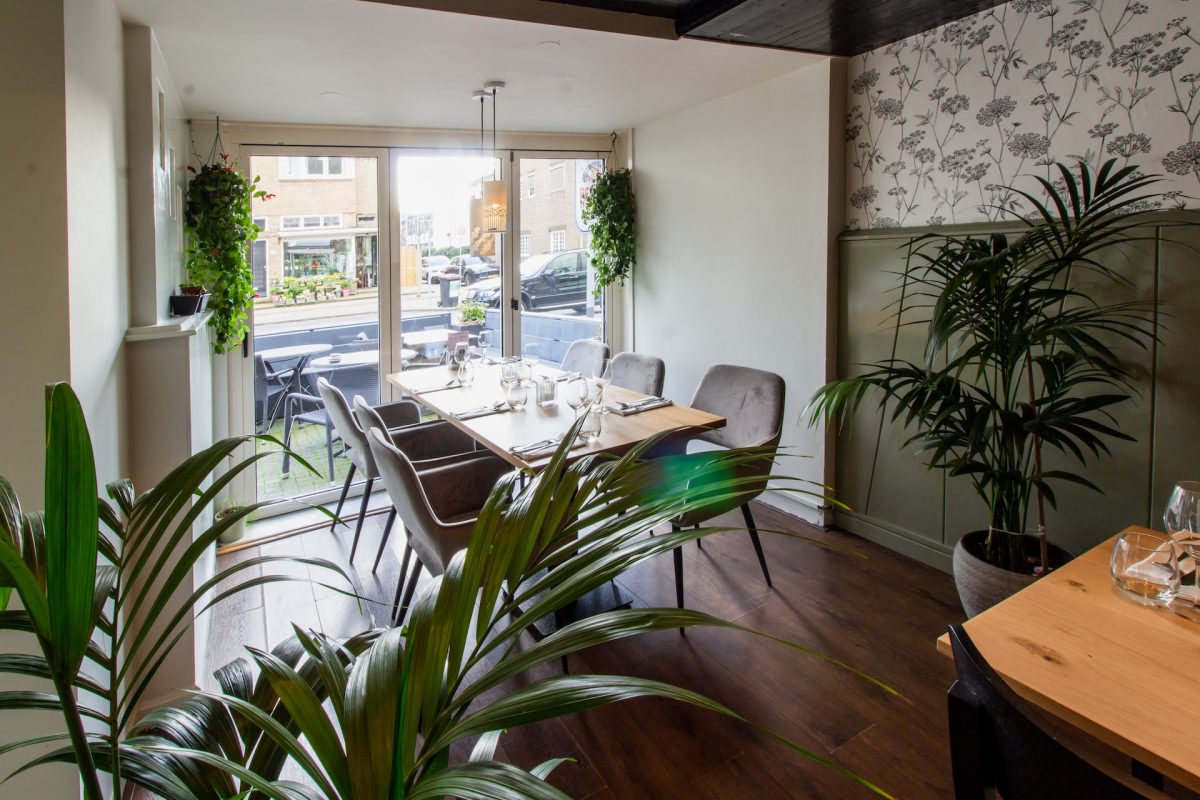Avoiding dining room mistakes: decor tips to help you