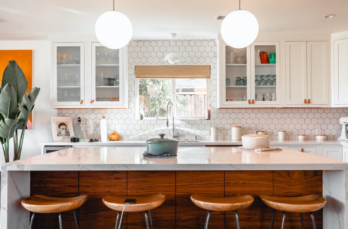How to Add Personality to Your Kitchen Décor  
