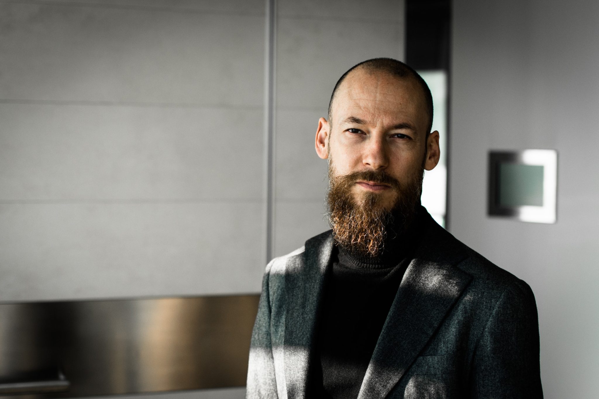 Stop hair thinning with these 7 expert-approved haircare tips