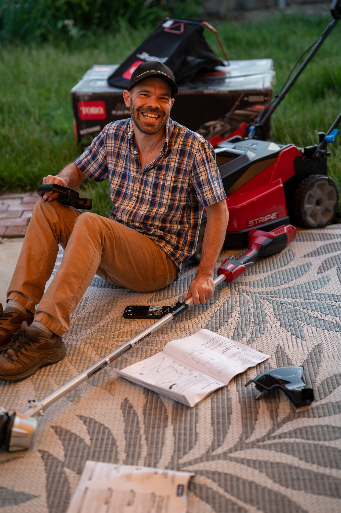 Toro summer of stripes assembling the lawn mower and trimmer