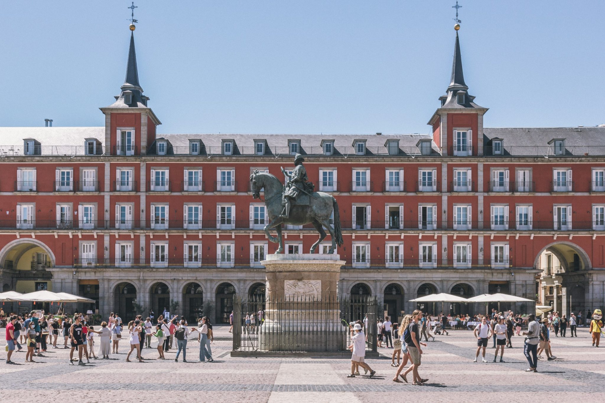 Plaza mayor revealed: exploring madrid's most famous square