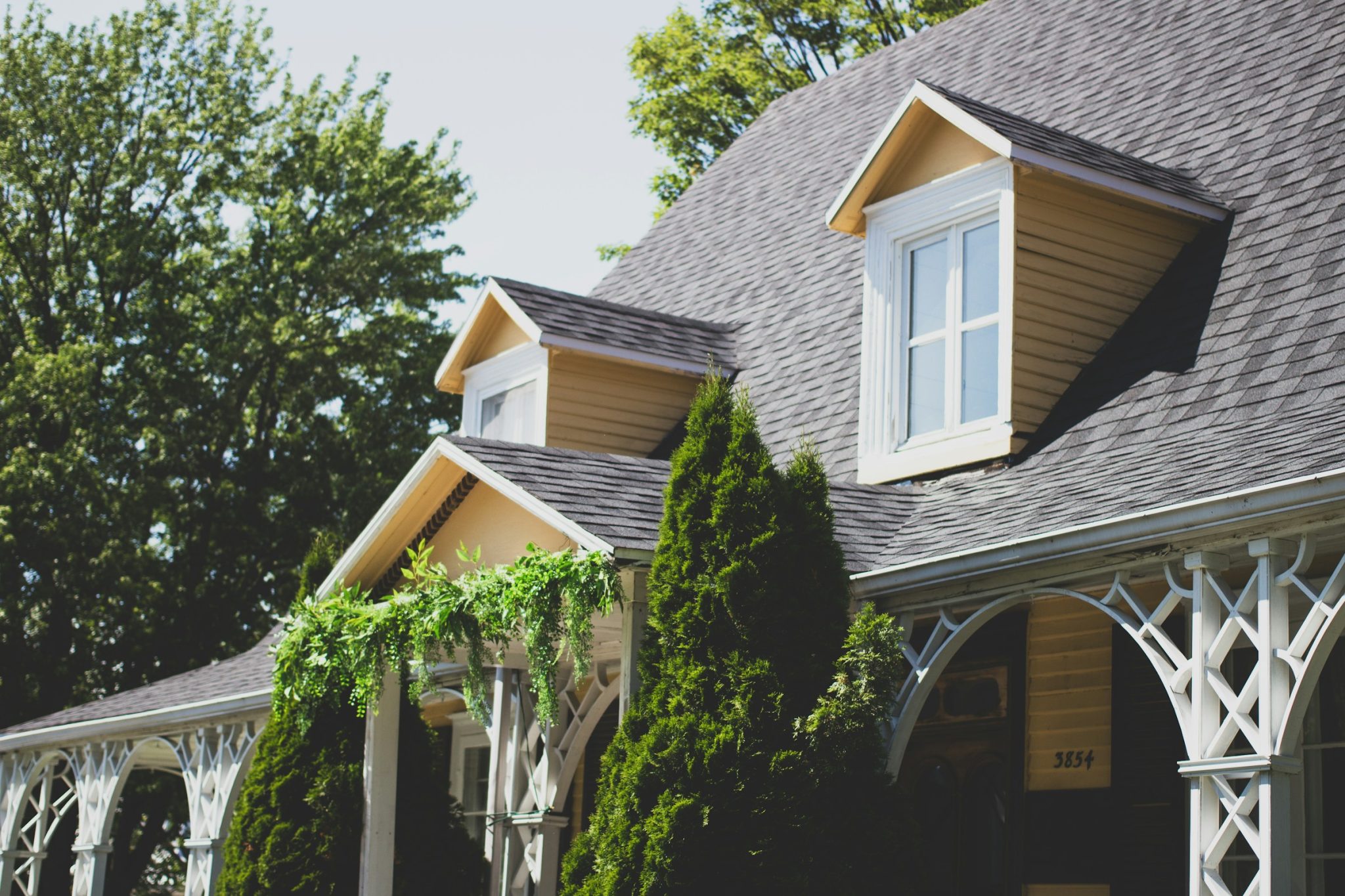 Reasons why spring is the perfect time for roof repair
