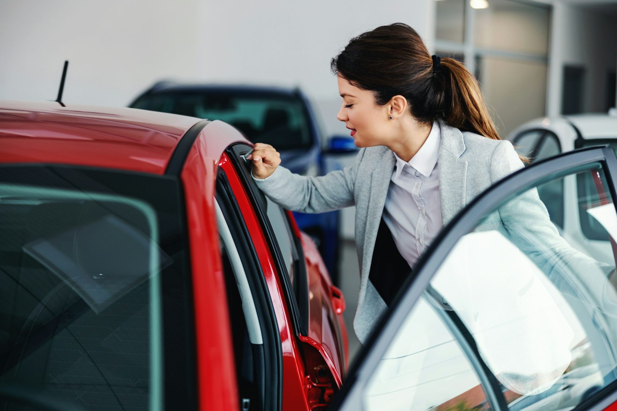 Top tips and guides on how to buy a new or used car