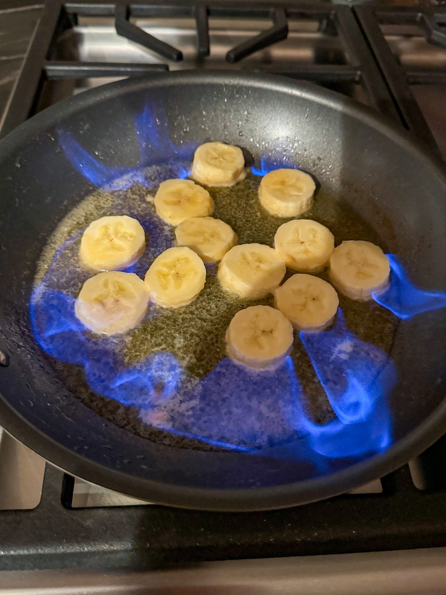 Banana old fashioned cocktail flambe