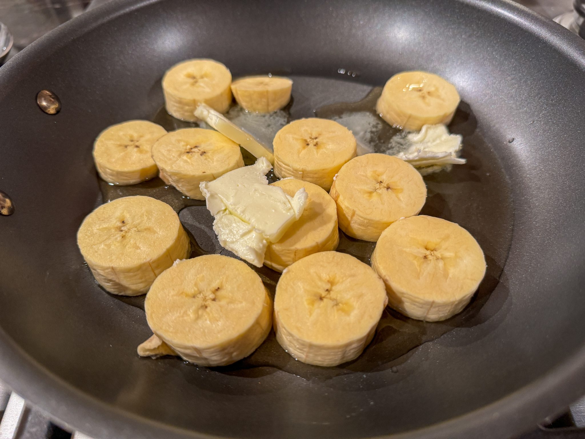 Banana old fashioned cocktail recipe butter in pan