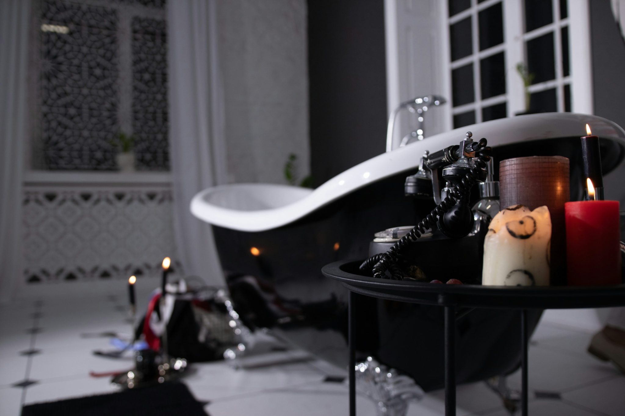 How to choose the perfect decorative scented candles for every room