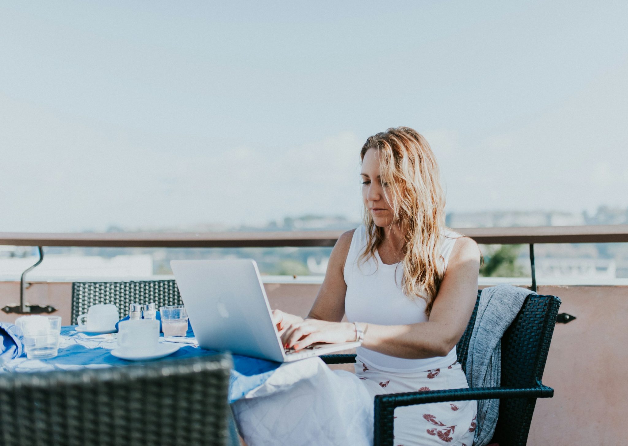 The function of individual experiences in crafting engaging essays