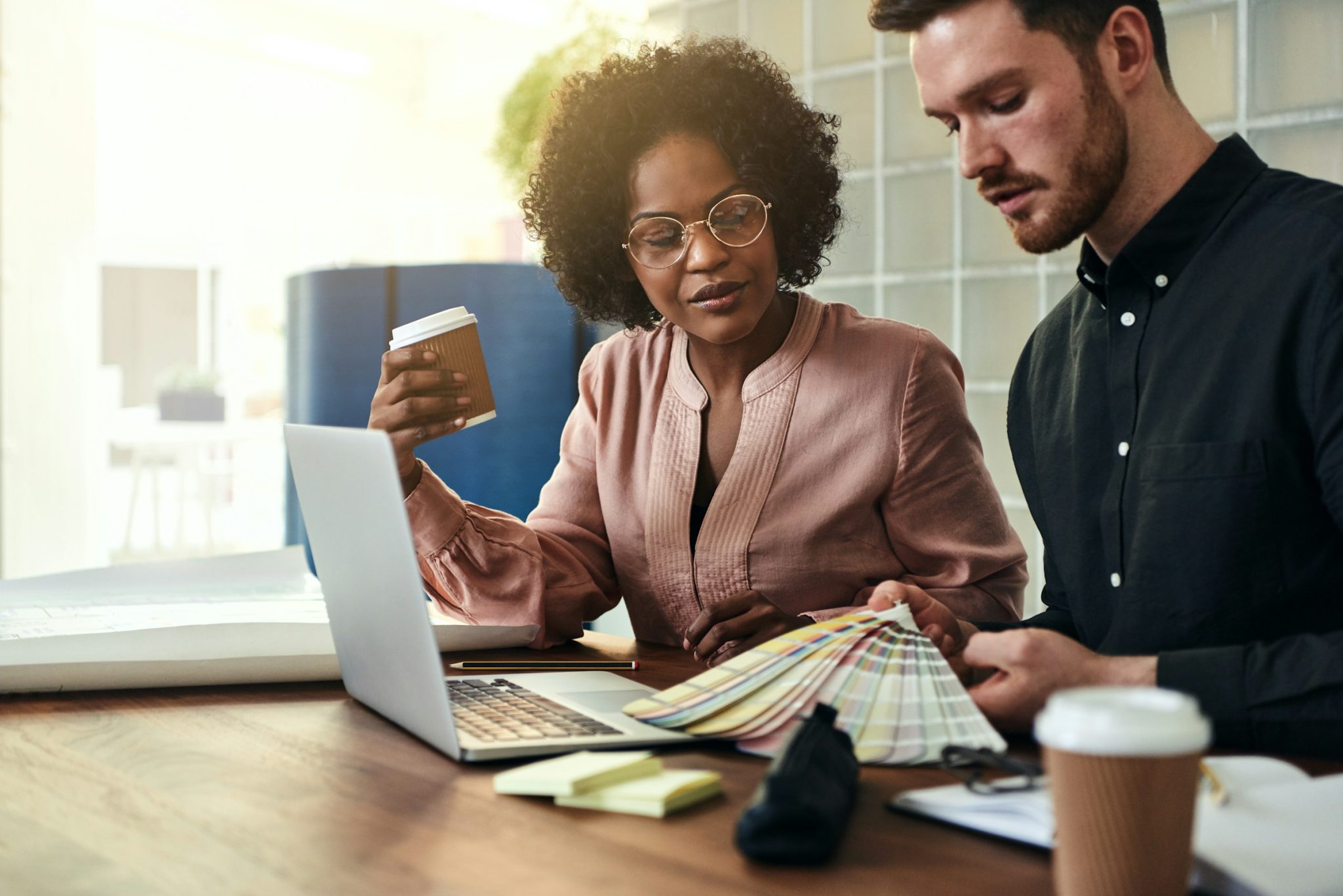 A guide to establishing a strong and consistent brand identity across online platforms