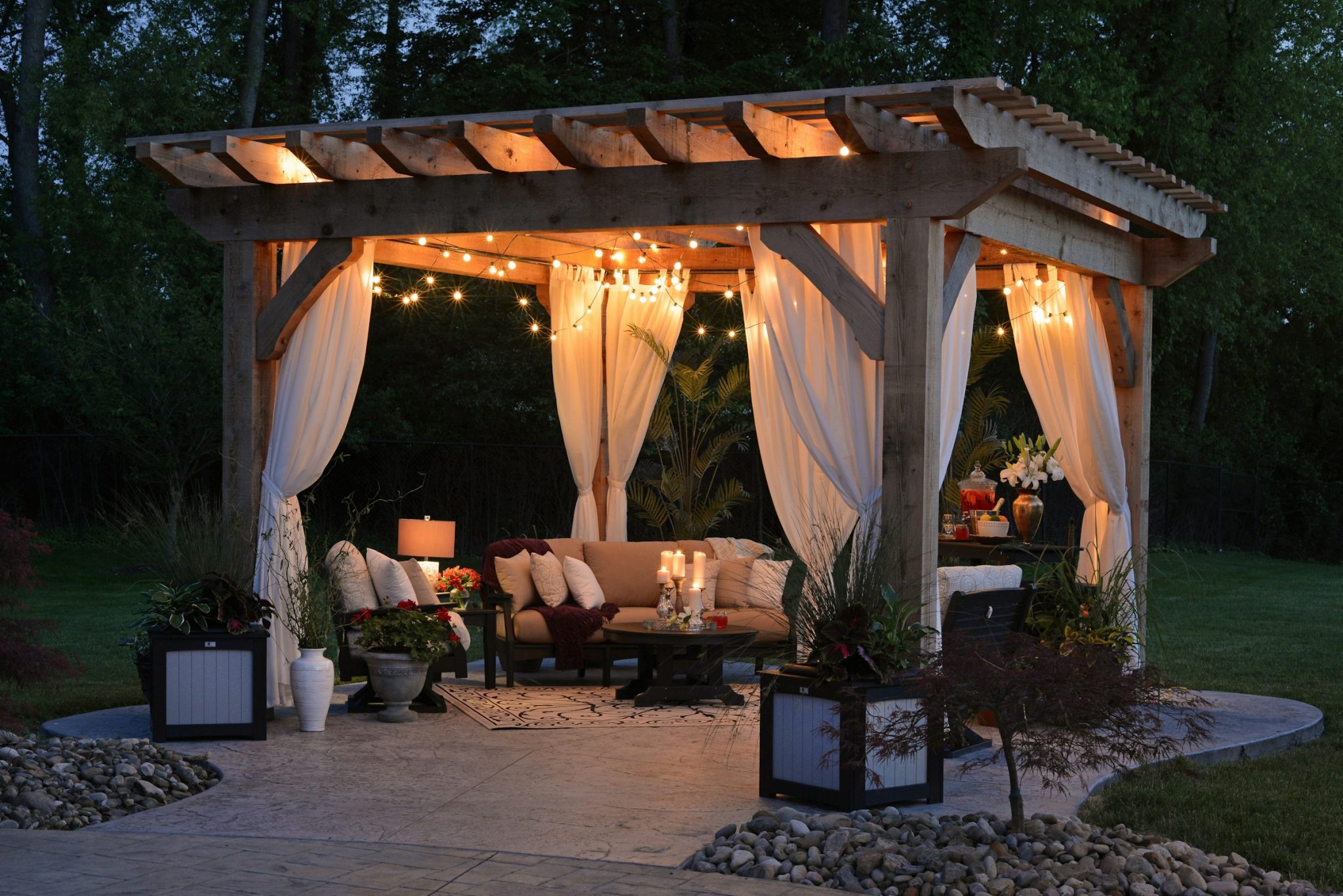 Energy-saving outdoor lighting solutions for your garden