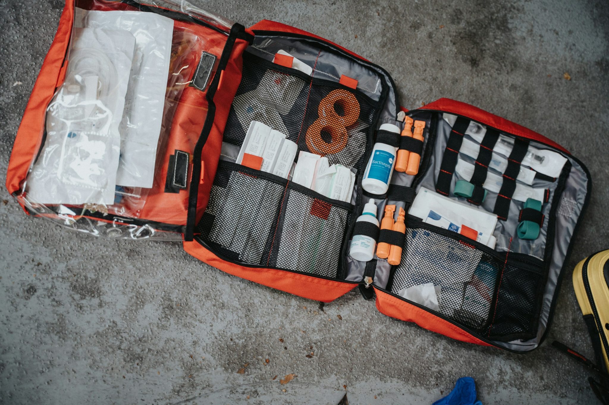 How to create a comprehensive first aid kit bag for any emergency