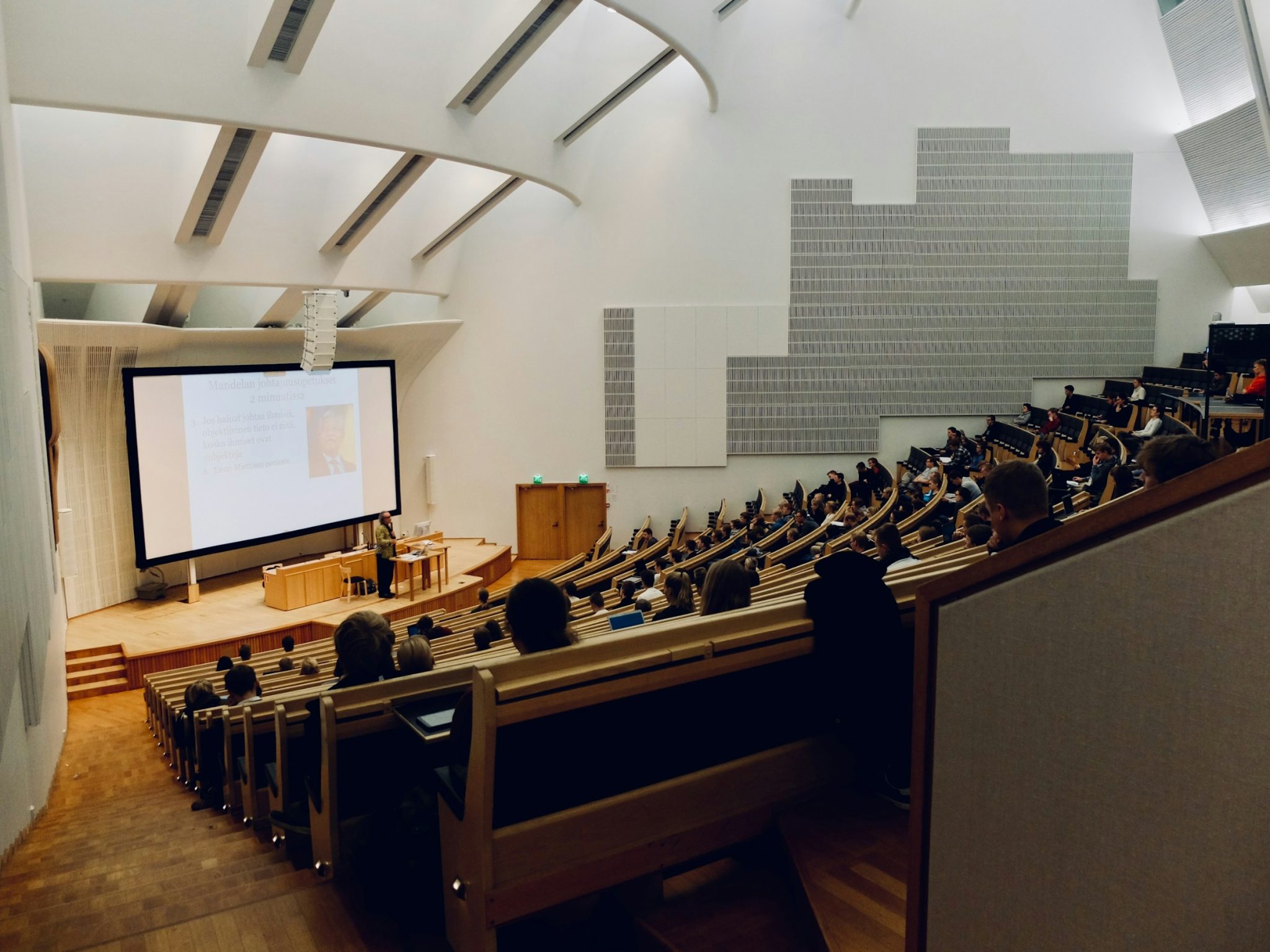 Interactive screens and av solutions for modern classrooms