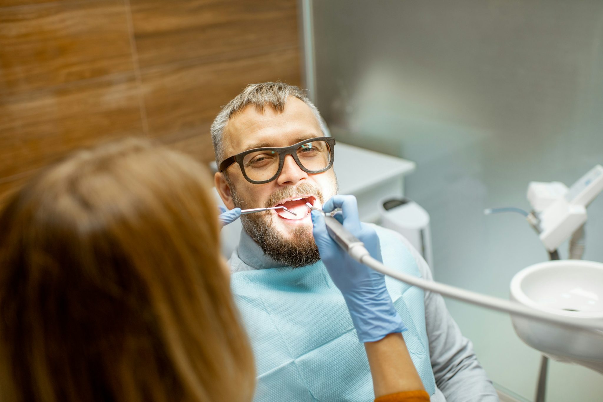 Avoid dental disasters: 7 tips for choosing the right dentist