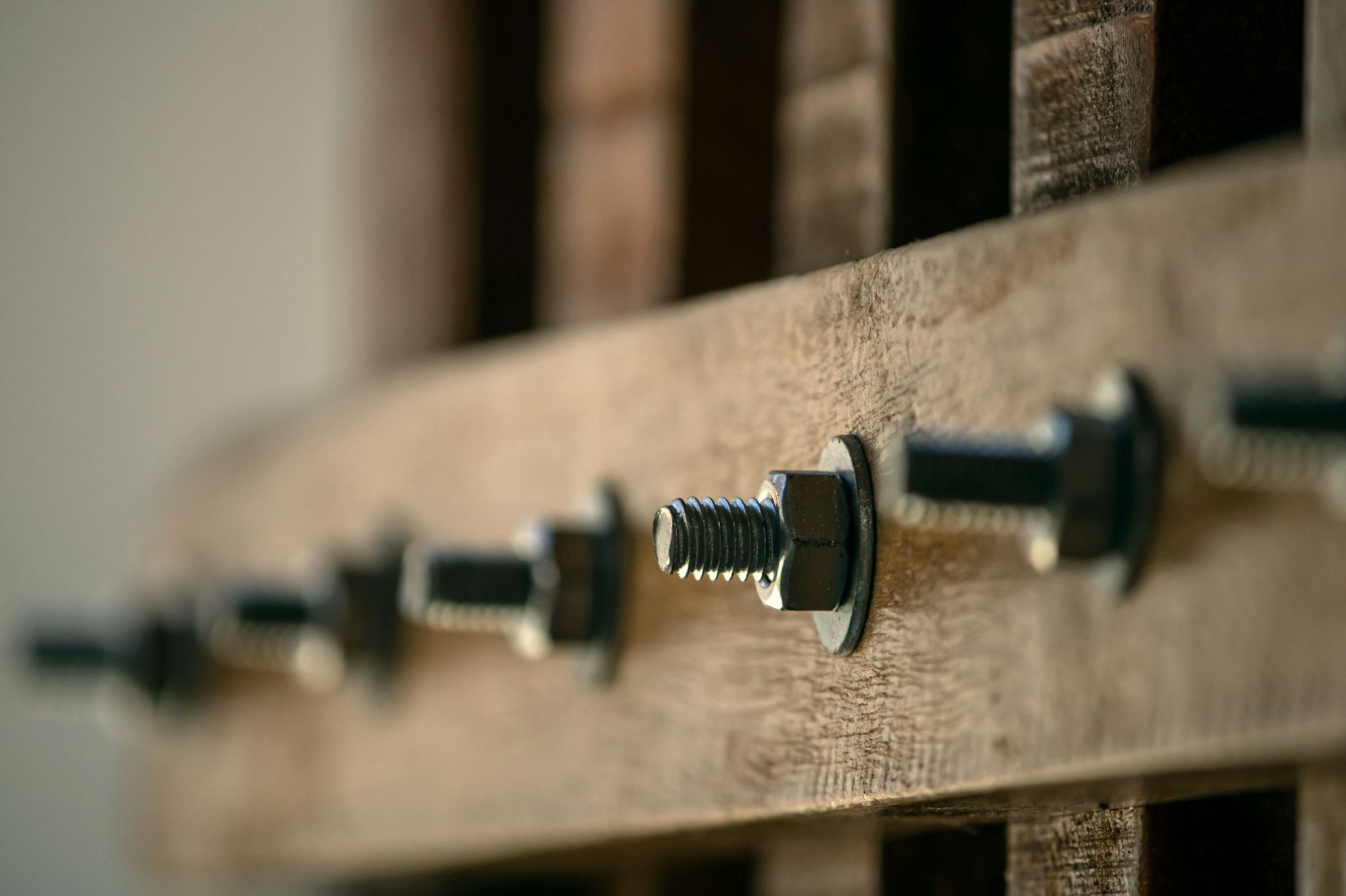 Top uses for lag screws in construction and diy projects