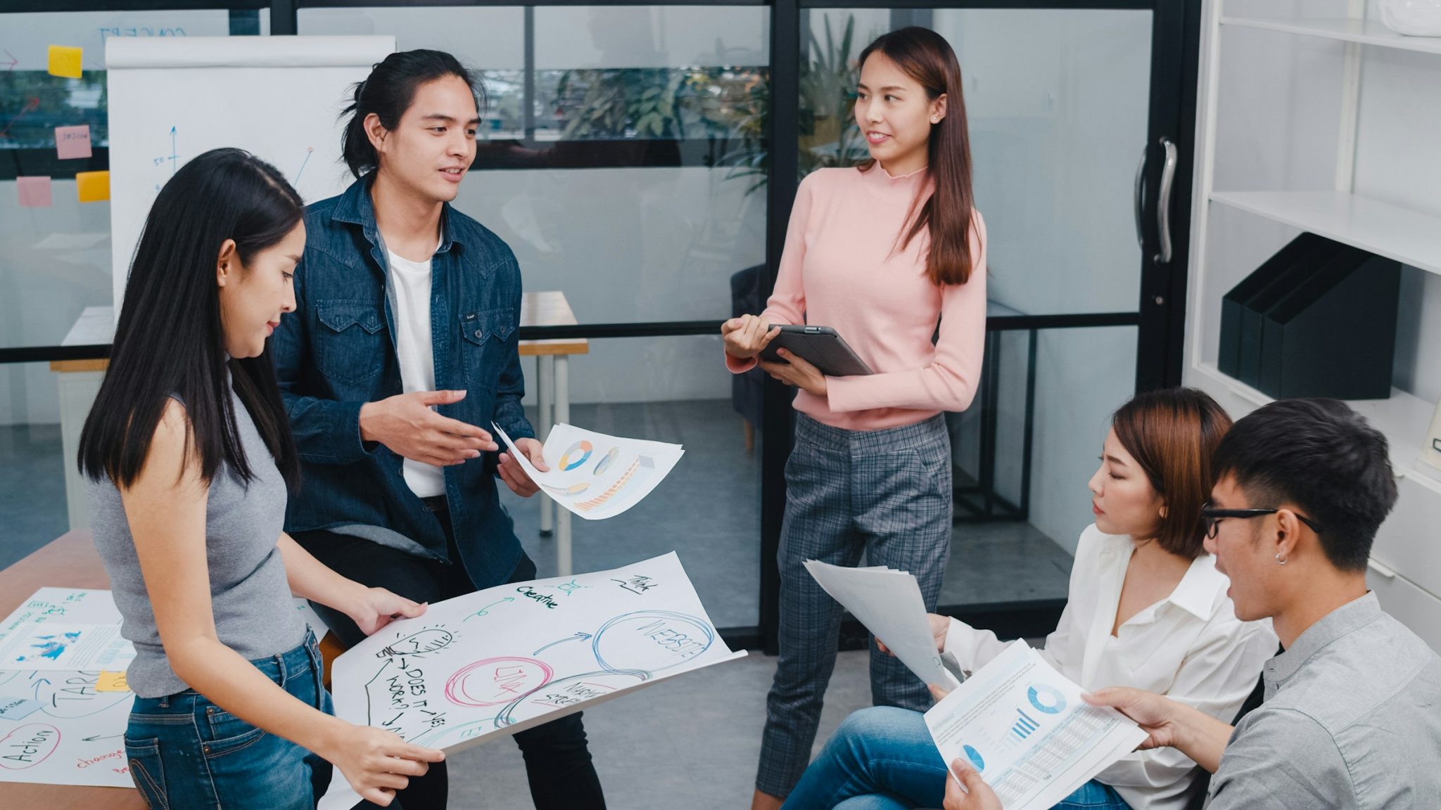 10 powerful ways to drive high-intent leads to your business