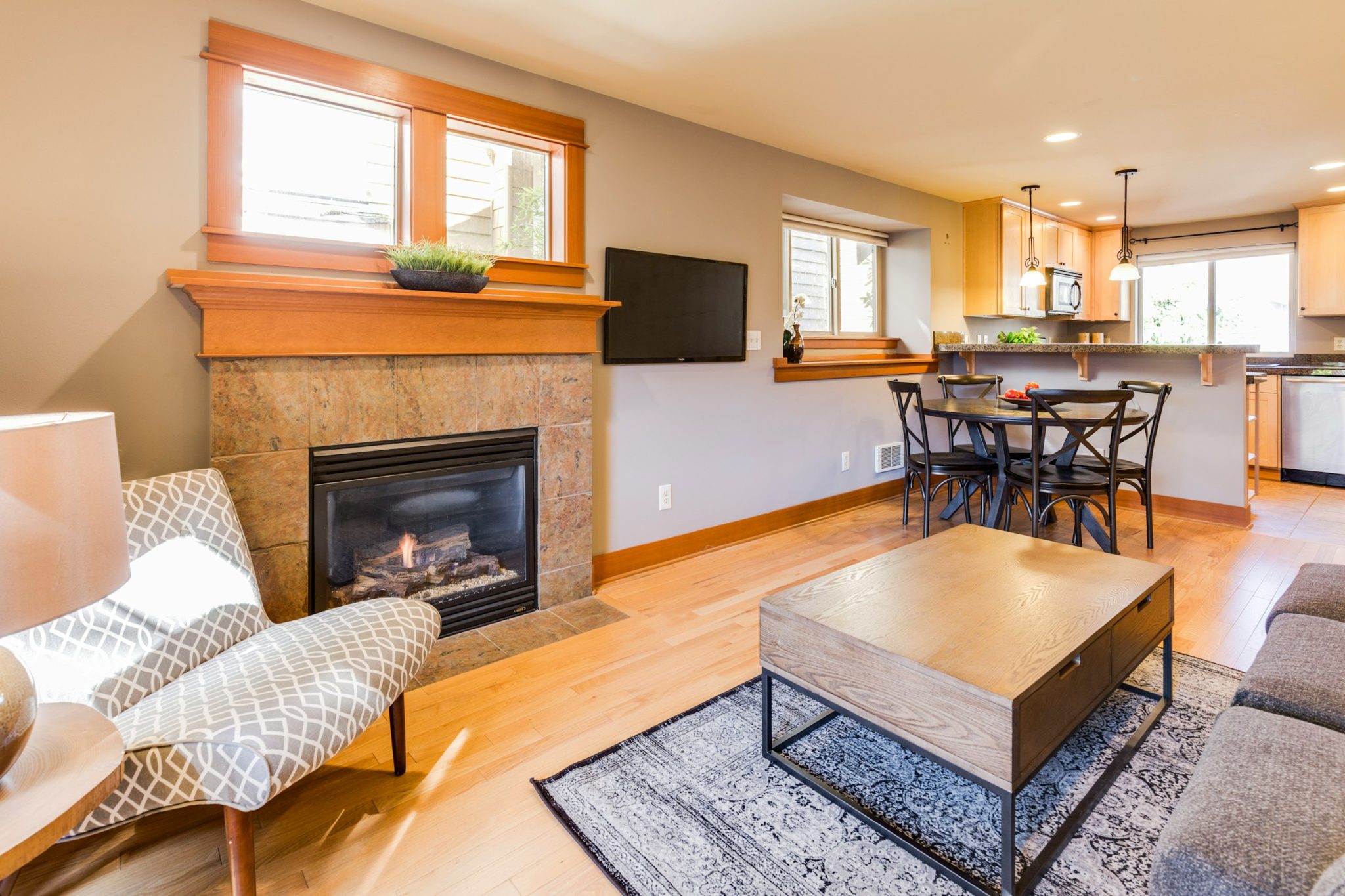 Choosing the right type of mantel for your fireplace
