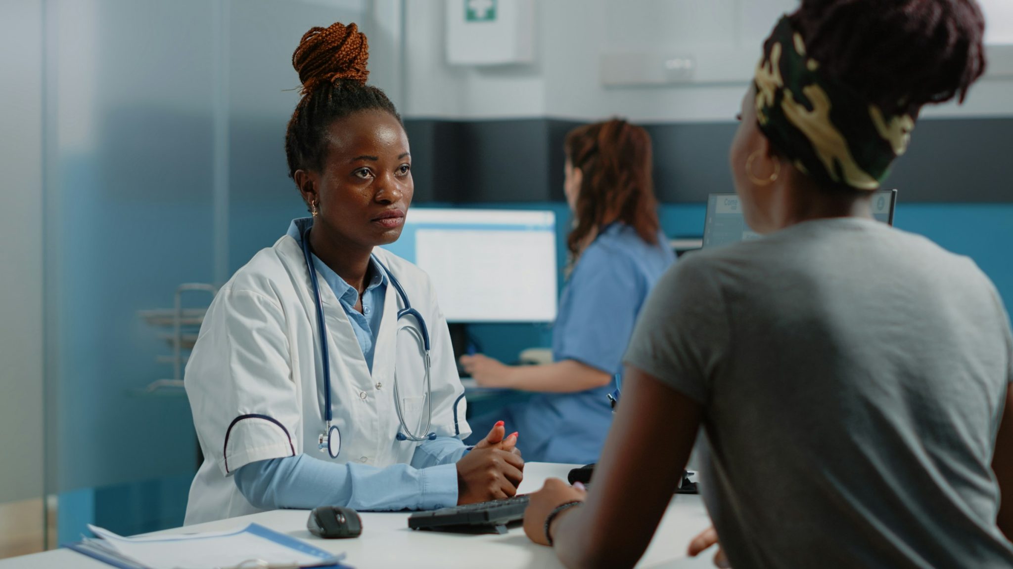 Long shifts, no problem: smart comfort hacks for healthcare pros