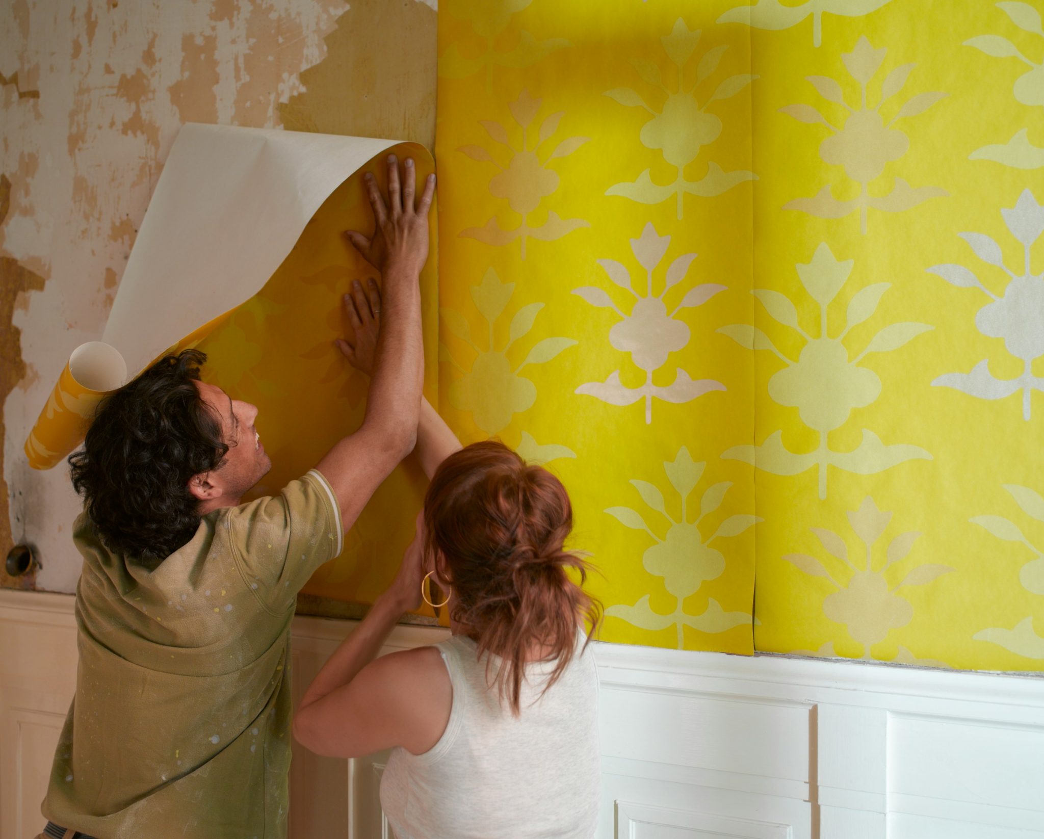 Is there a place for retro wallpaper in 2025? Yes!