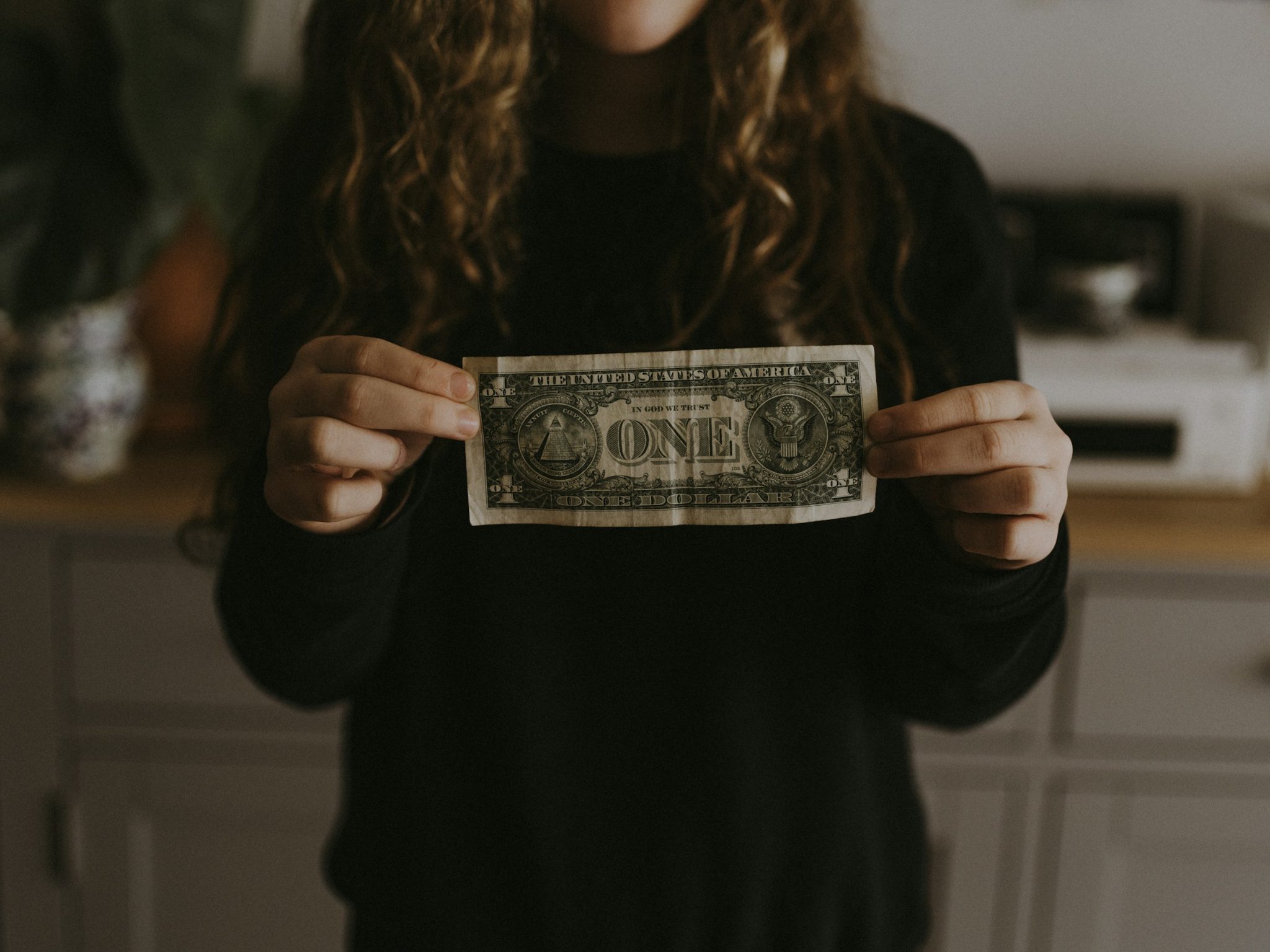 5 ways to avoid financial pitfalls after graduation