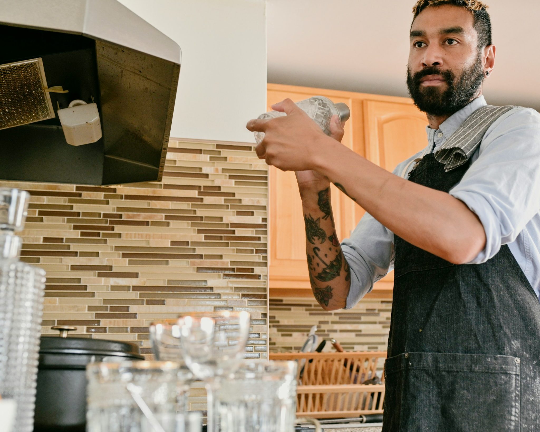 Iconic casino drinks and how to make them at home