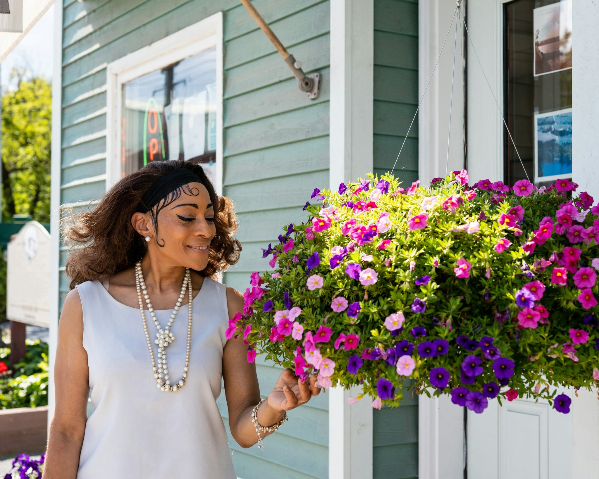 Last minute garden jobs to do before summer really kicks in