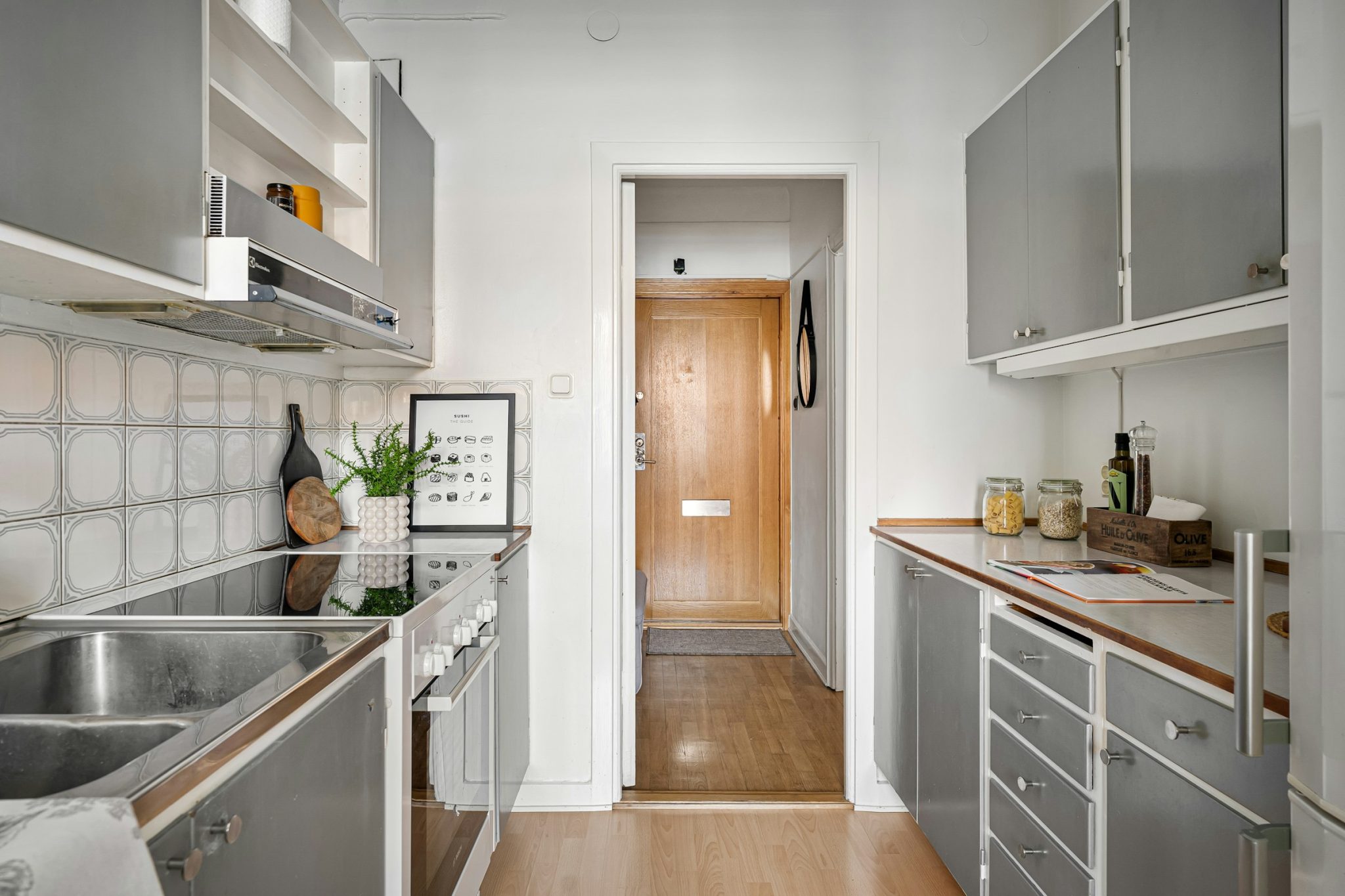 Thermofoil solutions: breathing new life into your kitchen with advanced repair techniques