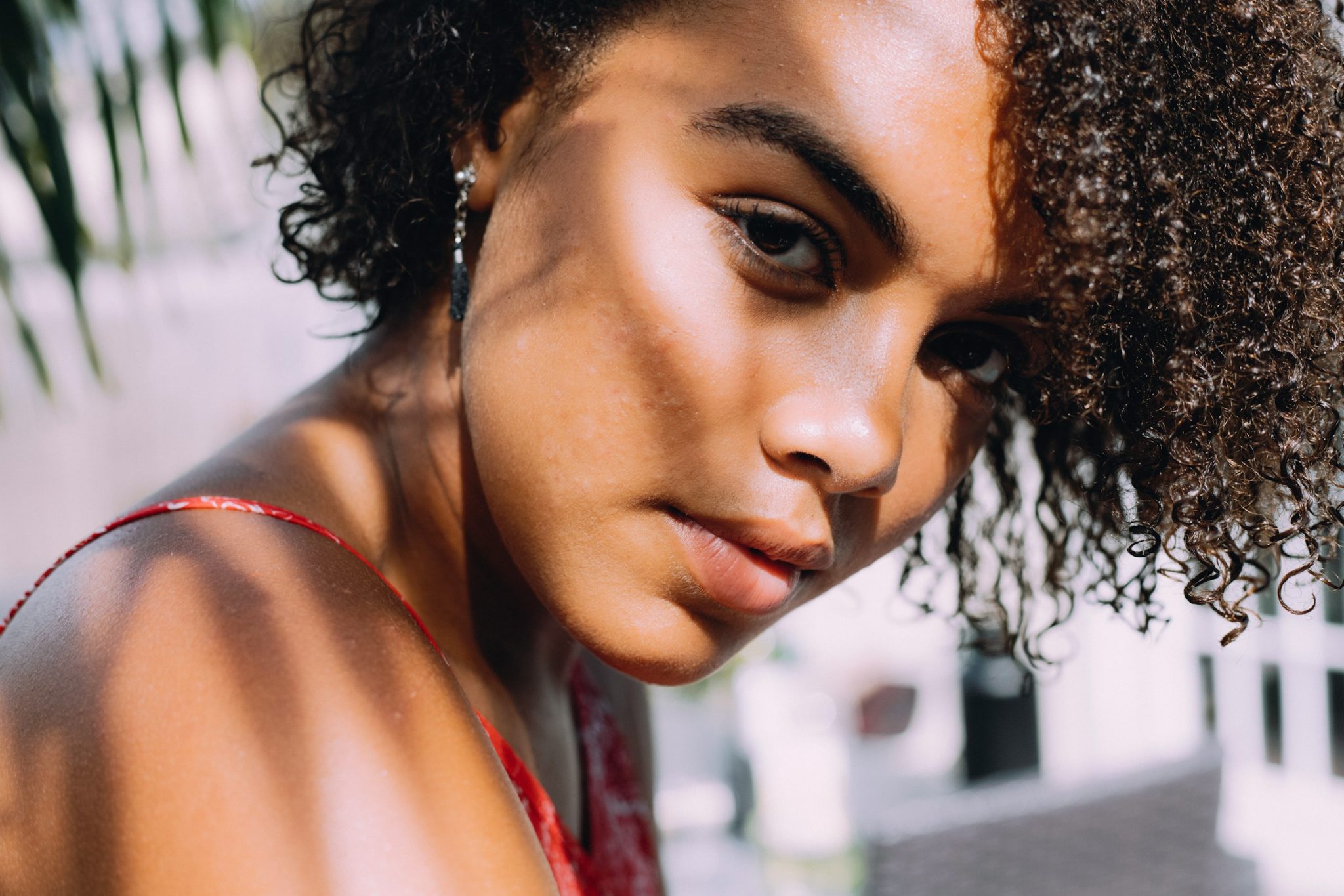 Can you use brow serum daily without causing irritation?