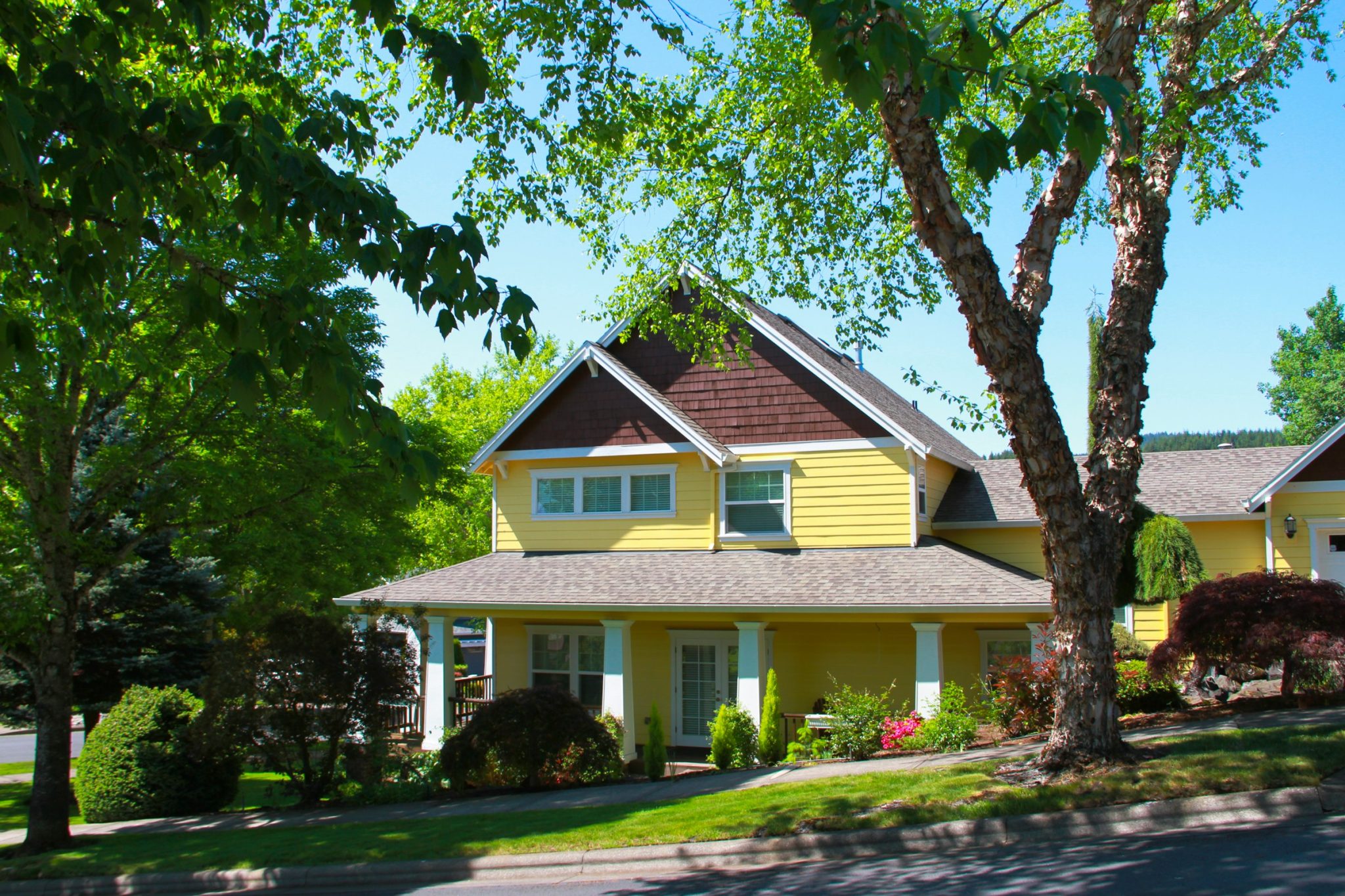 Cleaning gutters with a pressure washer