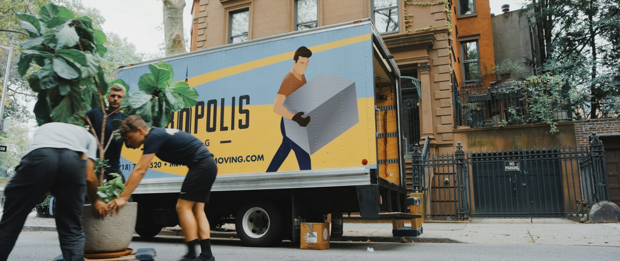 How to choose between local and long-distance movers