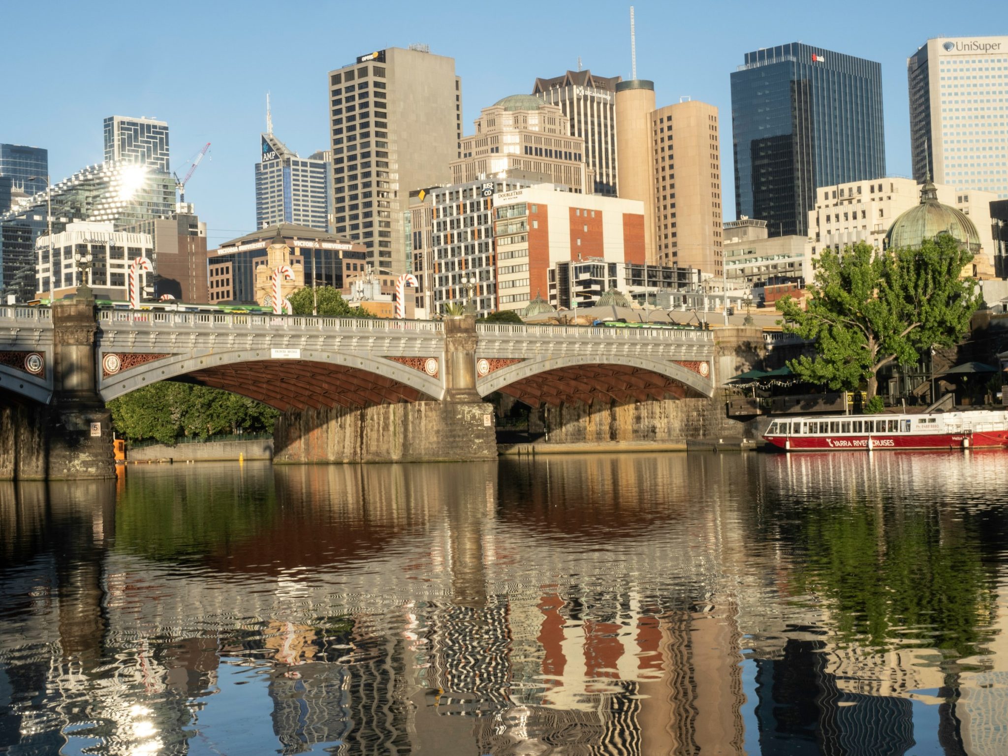 The most exciting online business schools in australia (2025)