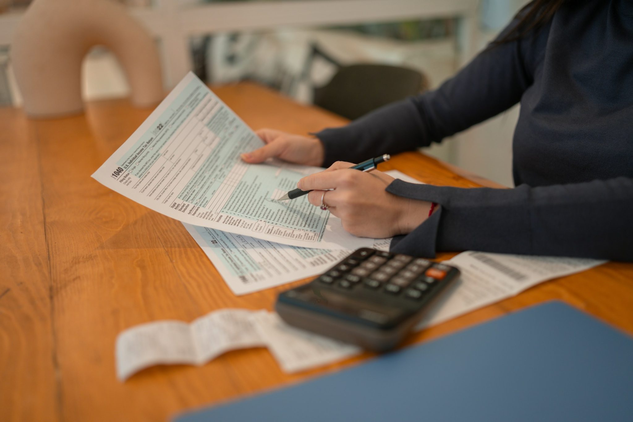 Tax tips for everyday earners: how to maximize your refund this year