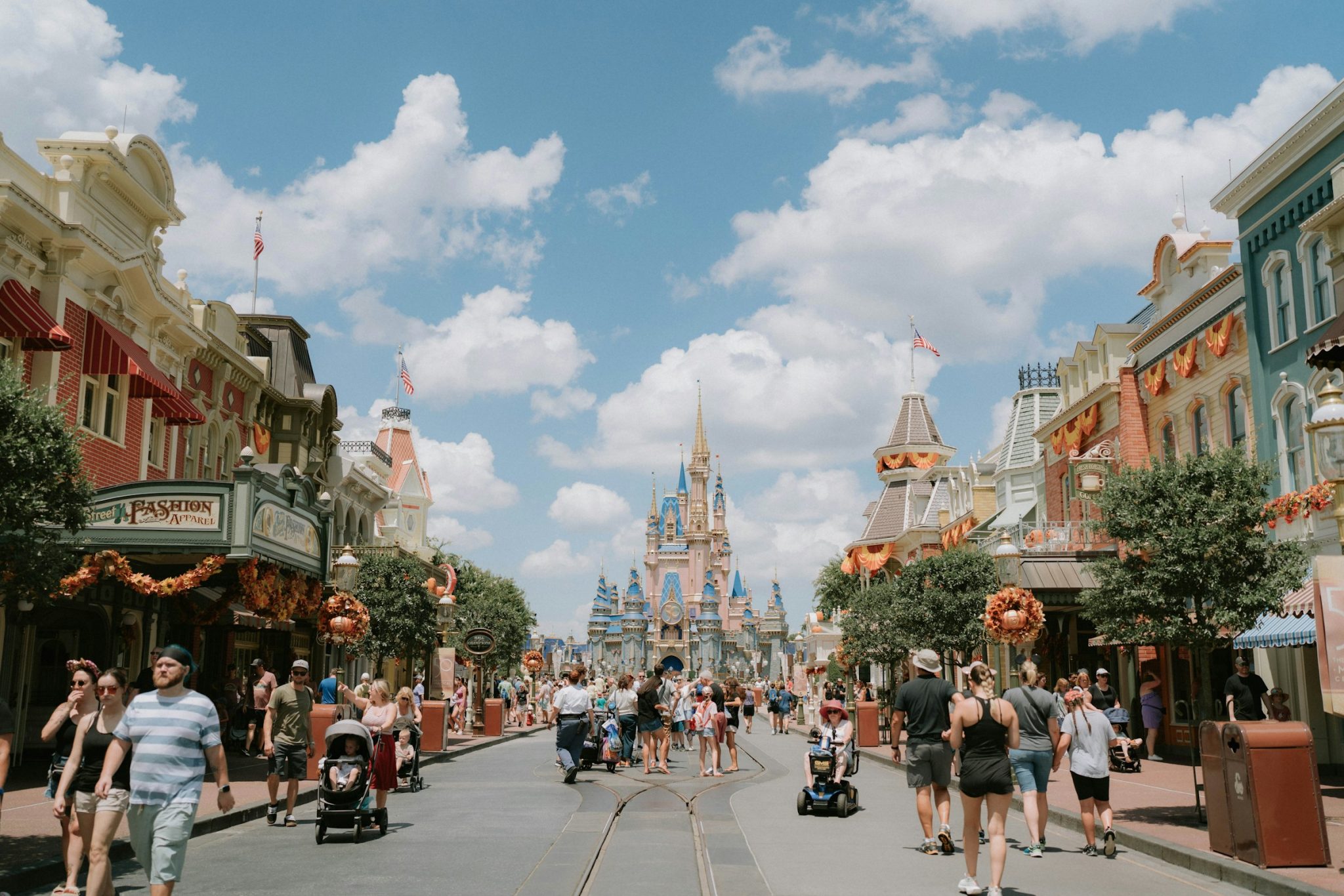 The best theme parks for families: how to choose the right one for your kids