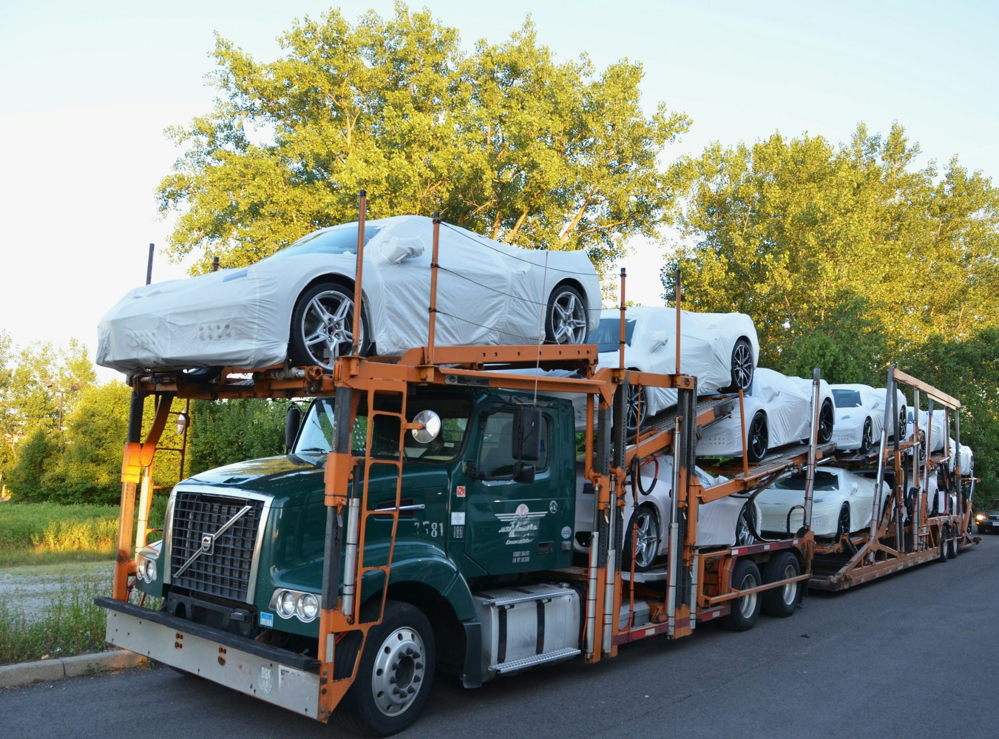 Car shipping cost calculator: estimate your auto transport price