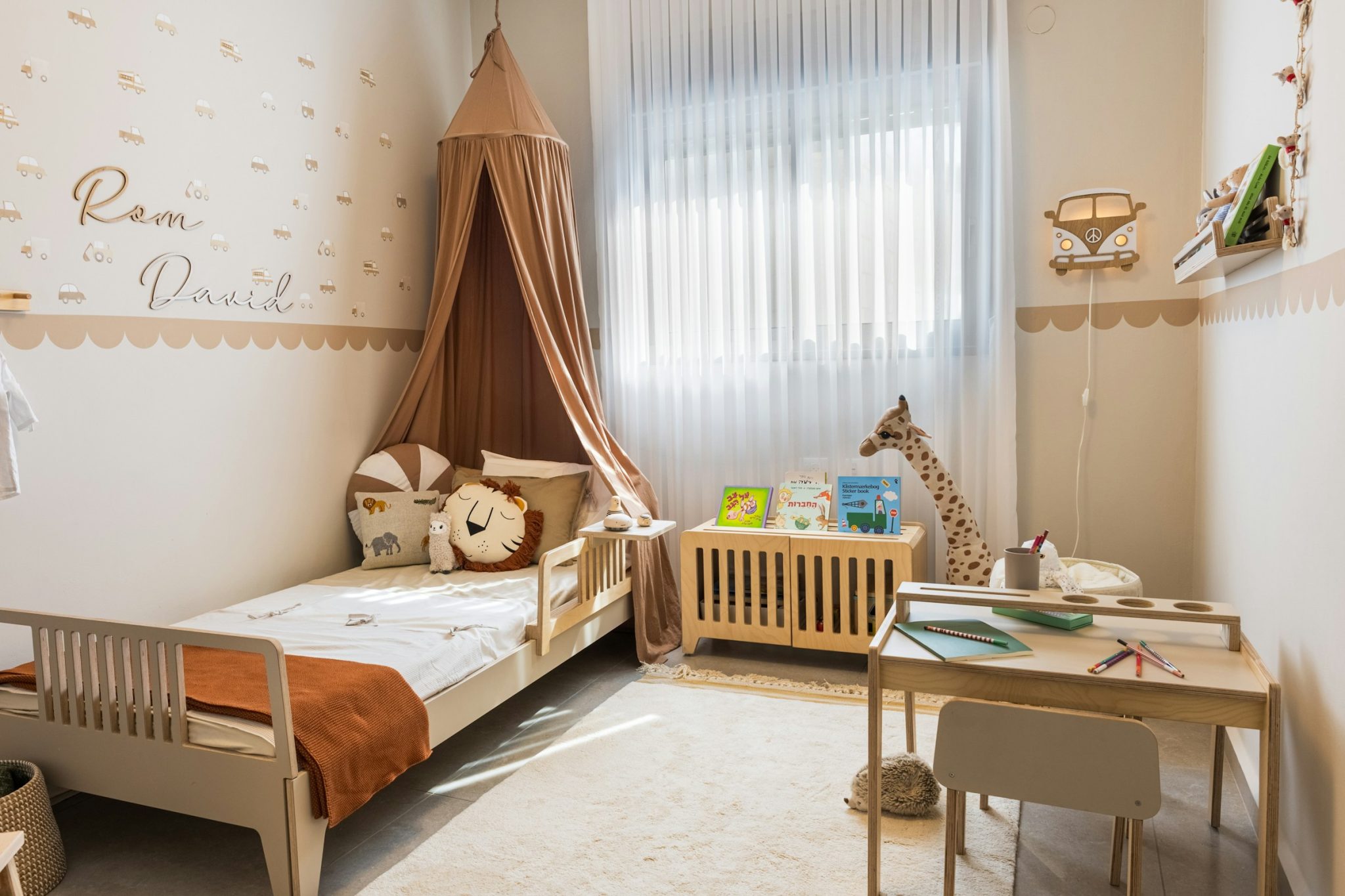 Shared spaces solutions: designing functional & fun kids' bedrooms