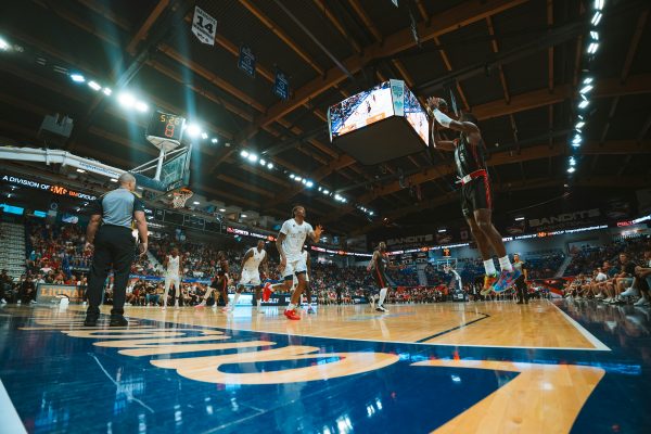 Sports analysis and prediction strategies for winning insights