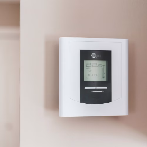 Ecobee premium smart thermostat: installation, heat pump reality, and the home assistant problem 3 i didn't choose the ecobee premium. Smud chose it for me. White smart thermostat mounted on a wall, displaying temperature in a residential home