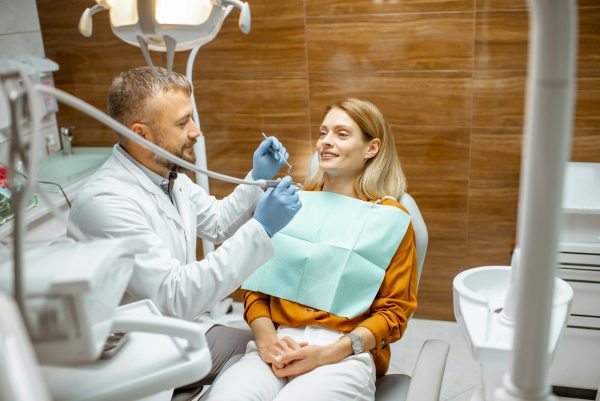 7 best teeth whitening clinics in leeds, uk (2026)