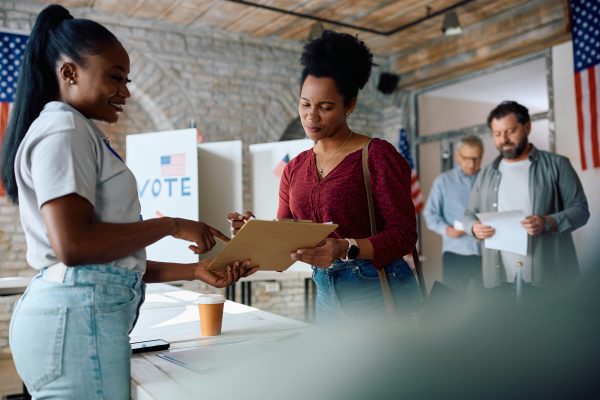 Data-driven strategies for turnout in swing districts