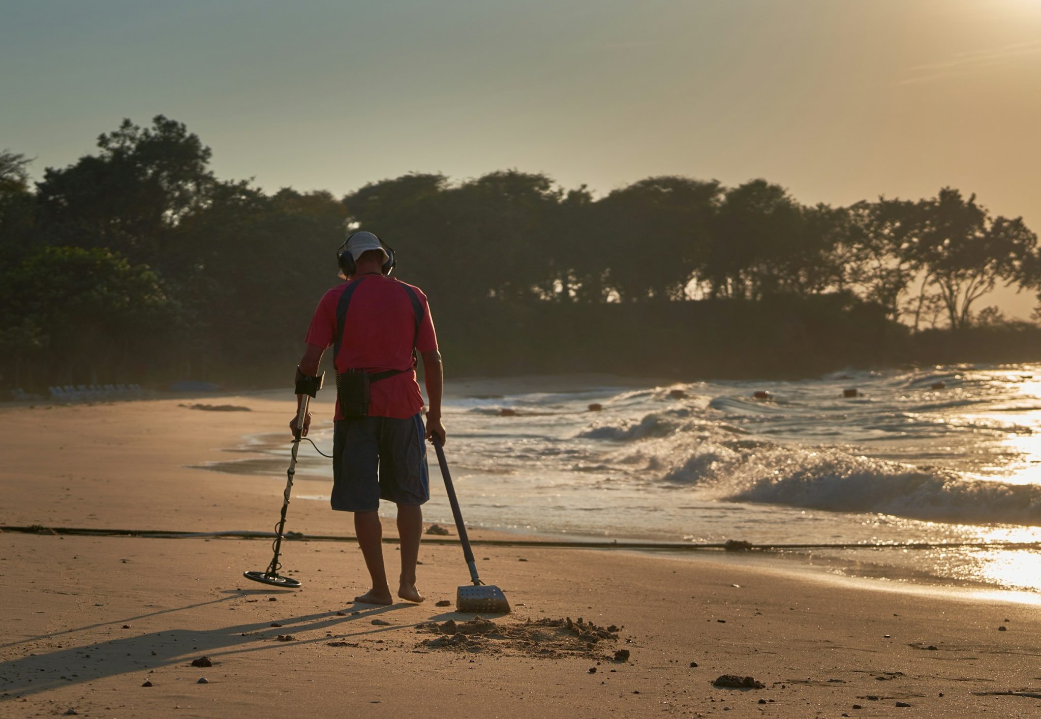 The ultimate guide to the metal detecting hobby
