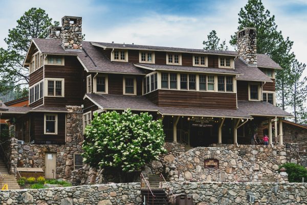 11 top vacation rental platforms for booking a south dakota stay in 2026 1 planning a trip to south dakota means choosing between mount rushmore adventures, badlands exploration, and black hills retreats. But before you pack your bags, there's one decision that can make or break your experience: where you book your stay. The wrong choice might leave you with hidden fees, unclear cancellation policies, or properties that don't match their photos. 11 top vacation rental platforms for booking a south dakota stay in 2026