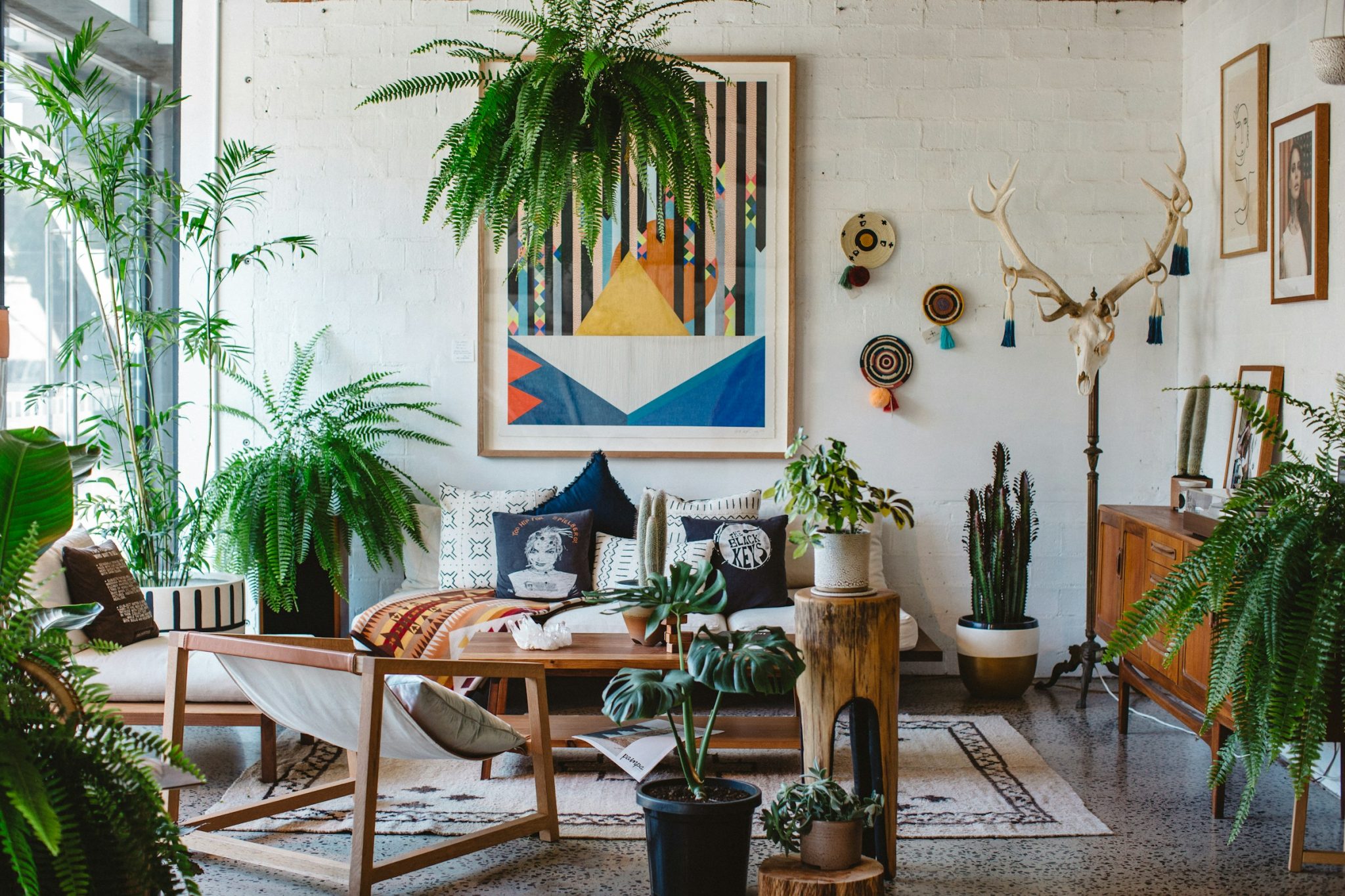 From botanical motifs to abstract patterns: exploring bohemian art styles